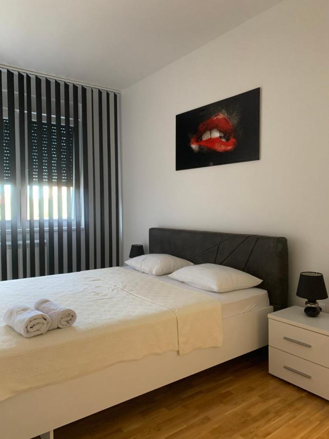 Royal Residence Apartmani Pančevo Extérieur photo