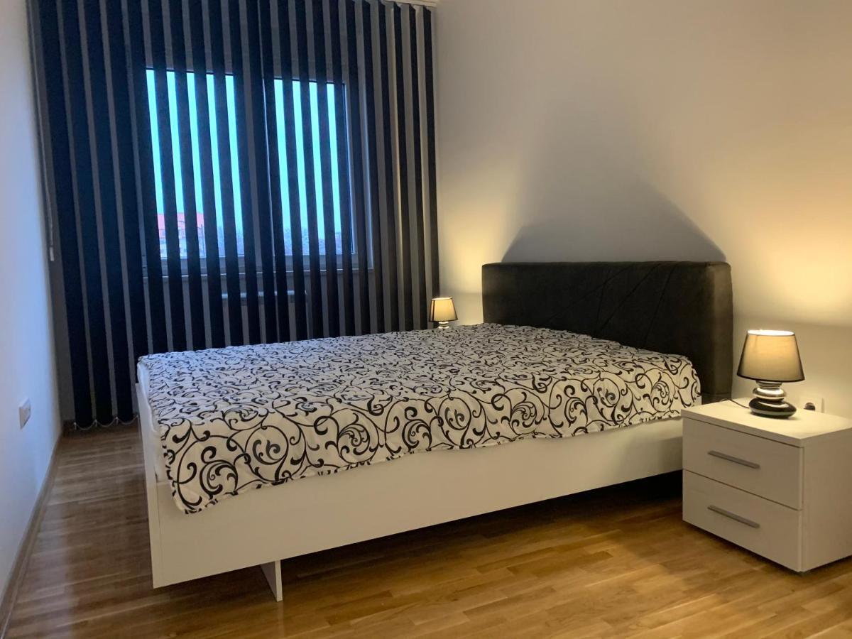 Royal Residence Apartmani Pančevo Extérieur photo