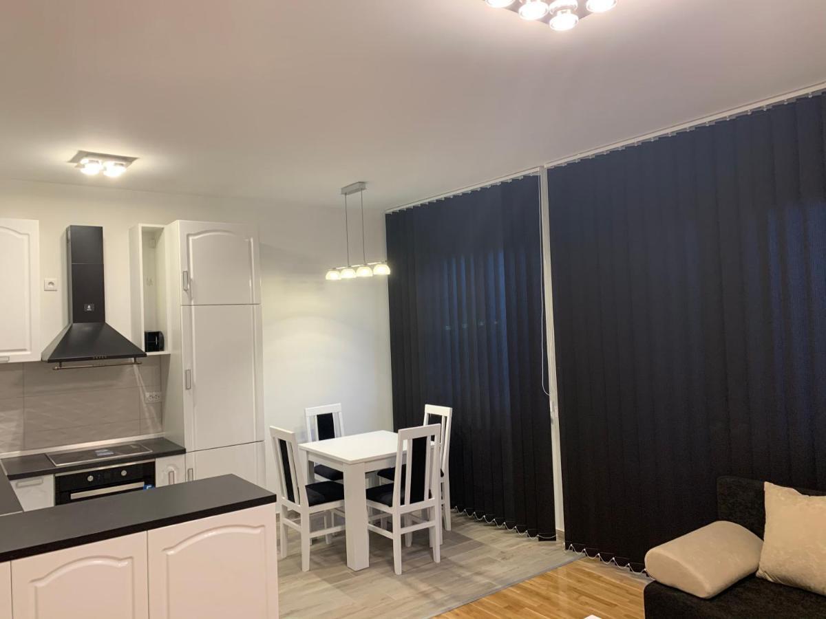 Royal Residence Apartmani Pančevo Extérieur photo