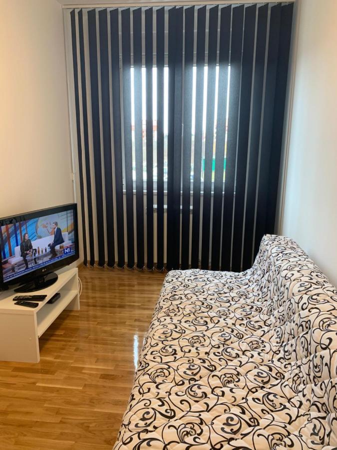 Royal Residence Apartmani Pančevo Extérieur photo